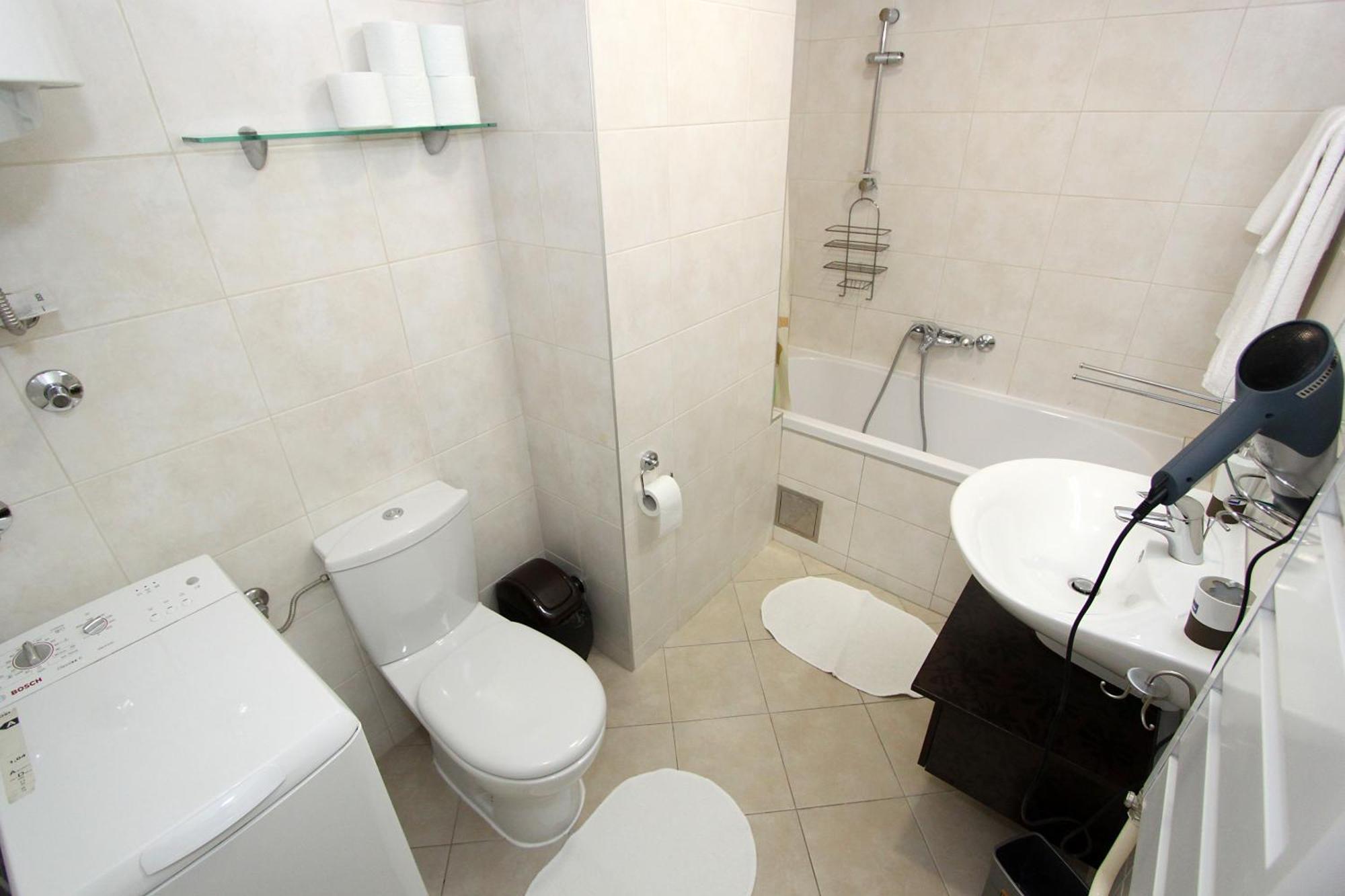 New Belgrade Apartments, Parking 5 Eur Per Day Luaran gambar