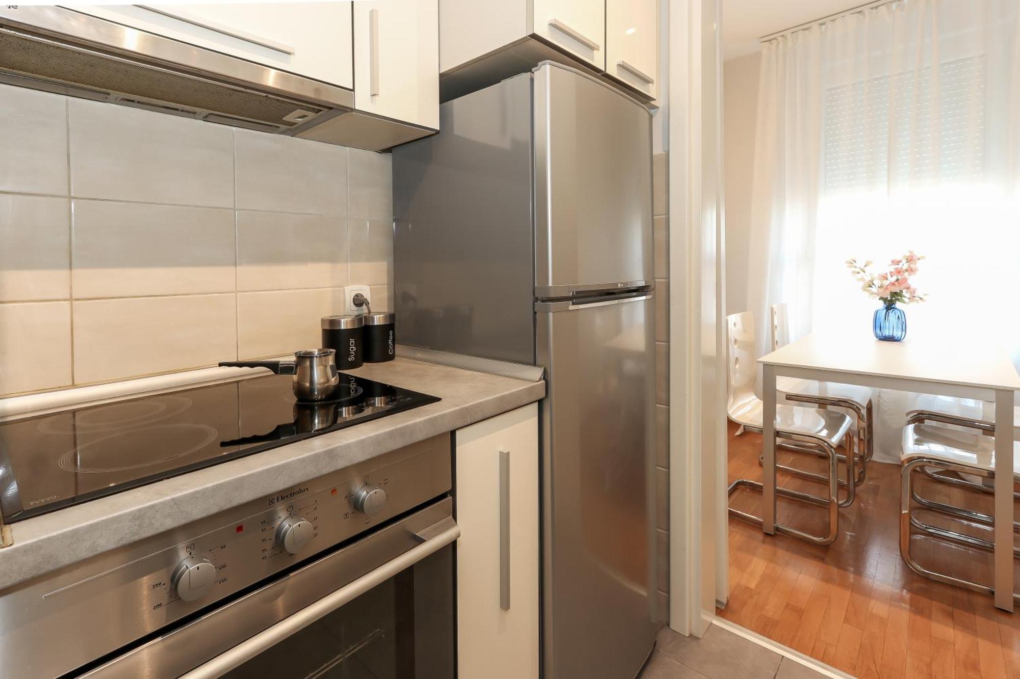 New Belgrade Apartments, Parking 5 Eur Per Day Luaran gambar