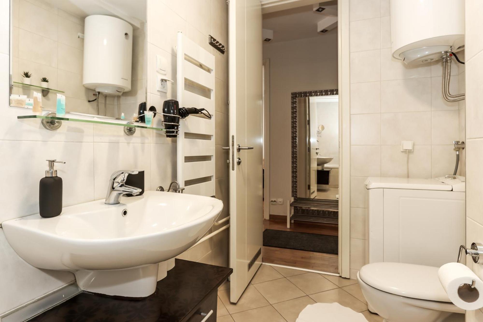 New Belgrade Apartments, Parking 5 Eur Per Day Luaran gambar