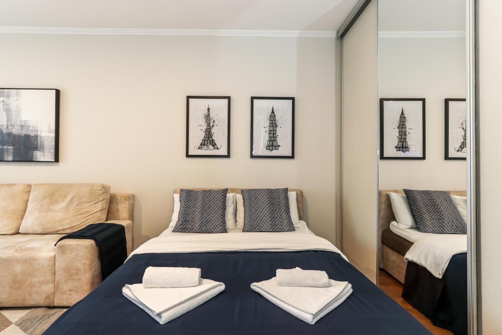 New Belgrade Apartments, Parking 5 Eur Per Day Bilik gambar