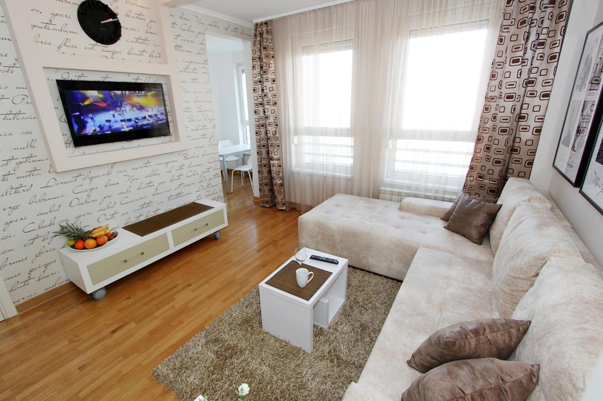 New Belgrade Apartments, Parking 5 Eur Per Day Bilik gambar