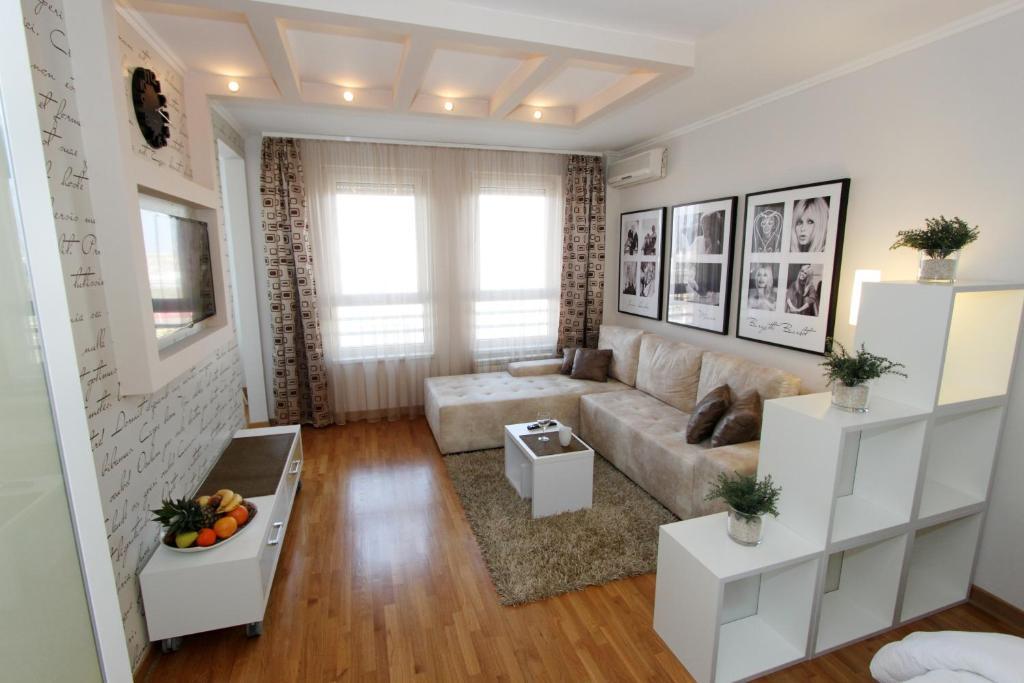 New Belgrade Apartments, Parking 5 Eur Per Day Bilik gambar